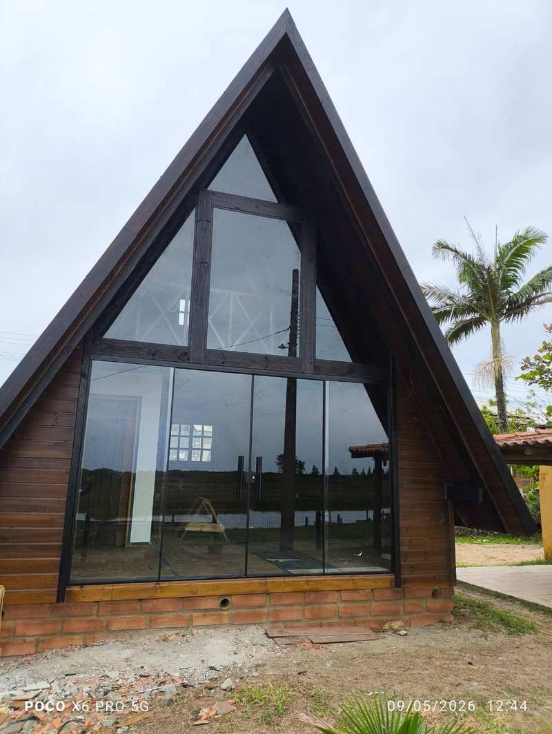Vidro temperado alumínio preto chalé triangular